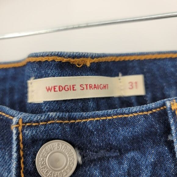 Levi’s High Rise Dark Wash Button Fly Wedgie Straight Jeans NWT Size 31 - Picture 4 of 8
